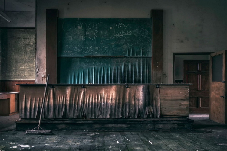 ночь в школе.jpg